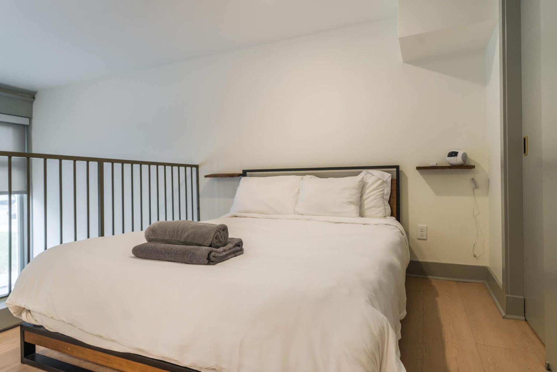 Apartment Bright And Modern Loft In # 206 *