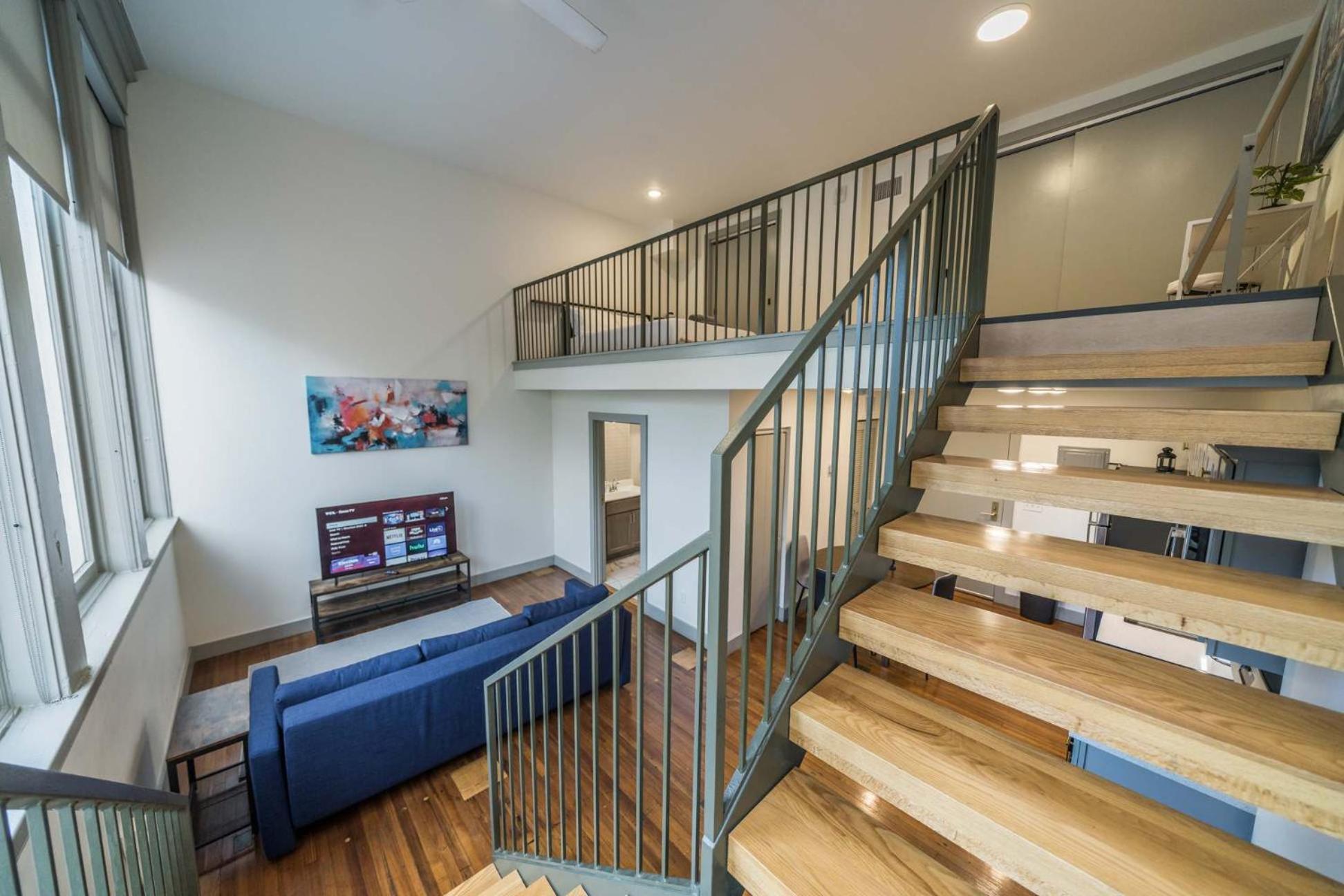 Bright And Modern Loft In # 206 Apartment Louisville